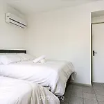 Apto A 50 Metros Do Mar Em Canasvieiras Cbe105