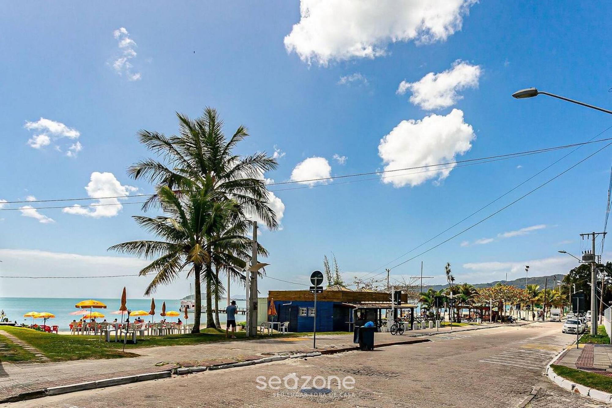 Apto A 50 Metros Do Mar Em Canasvieiras Cbe105