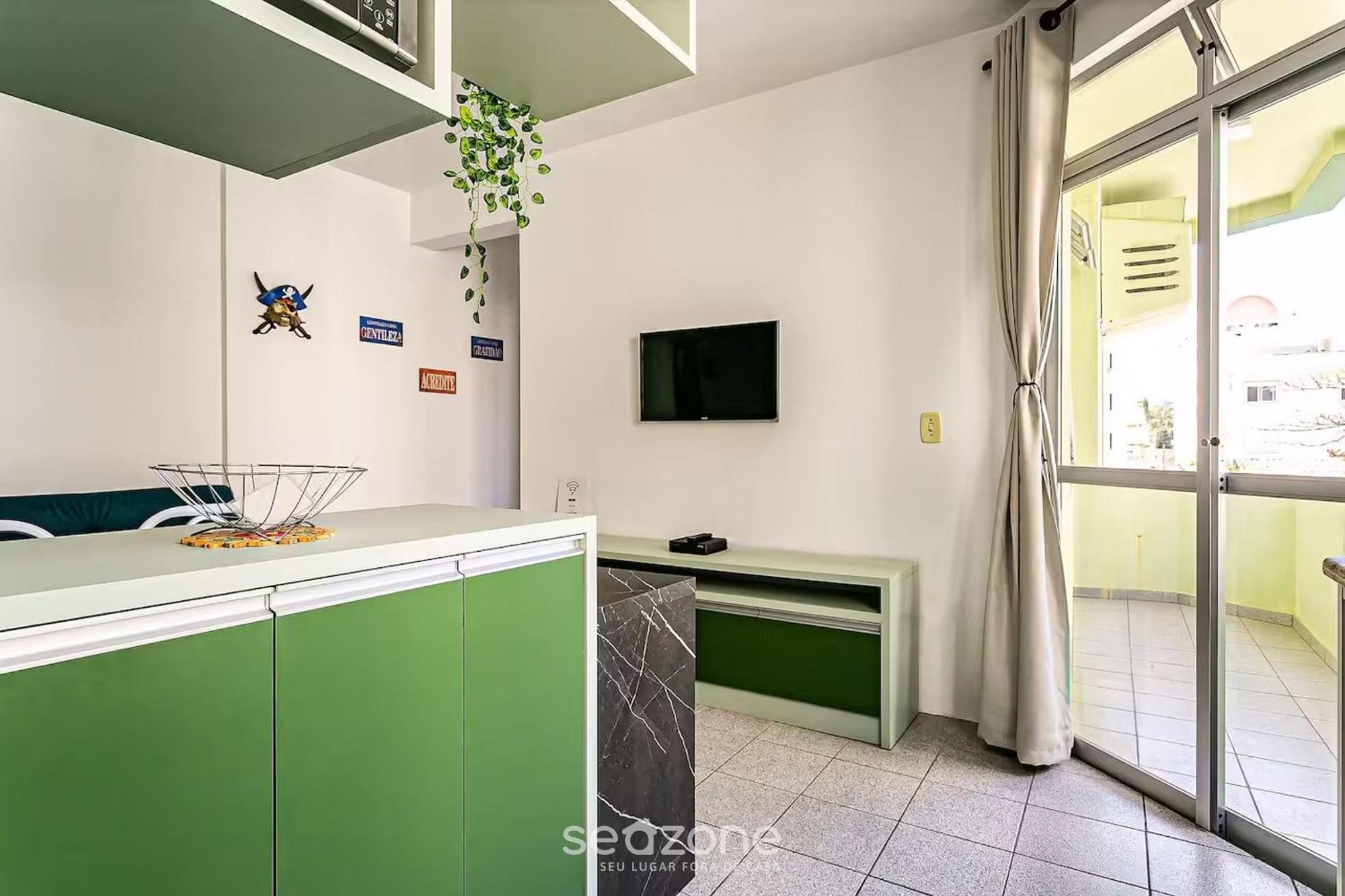 Apartamento Apto A 50 Metros Do Mar Em Canasvieiras Cbe105 *